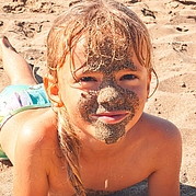 Niña de la playa Niña de la playa