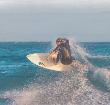Curso profesional de surf en Fuerteventura